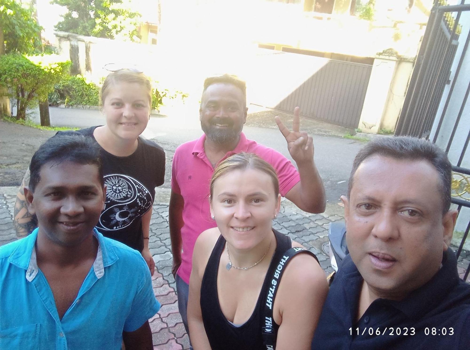 Vino Villa Tourists & Local Accommodations - 24 Hrs Kandy Bagian luar foto