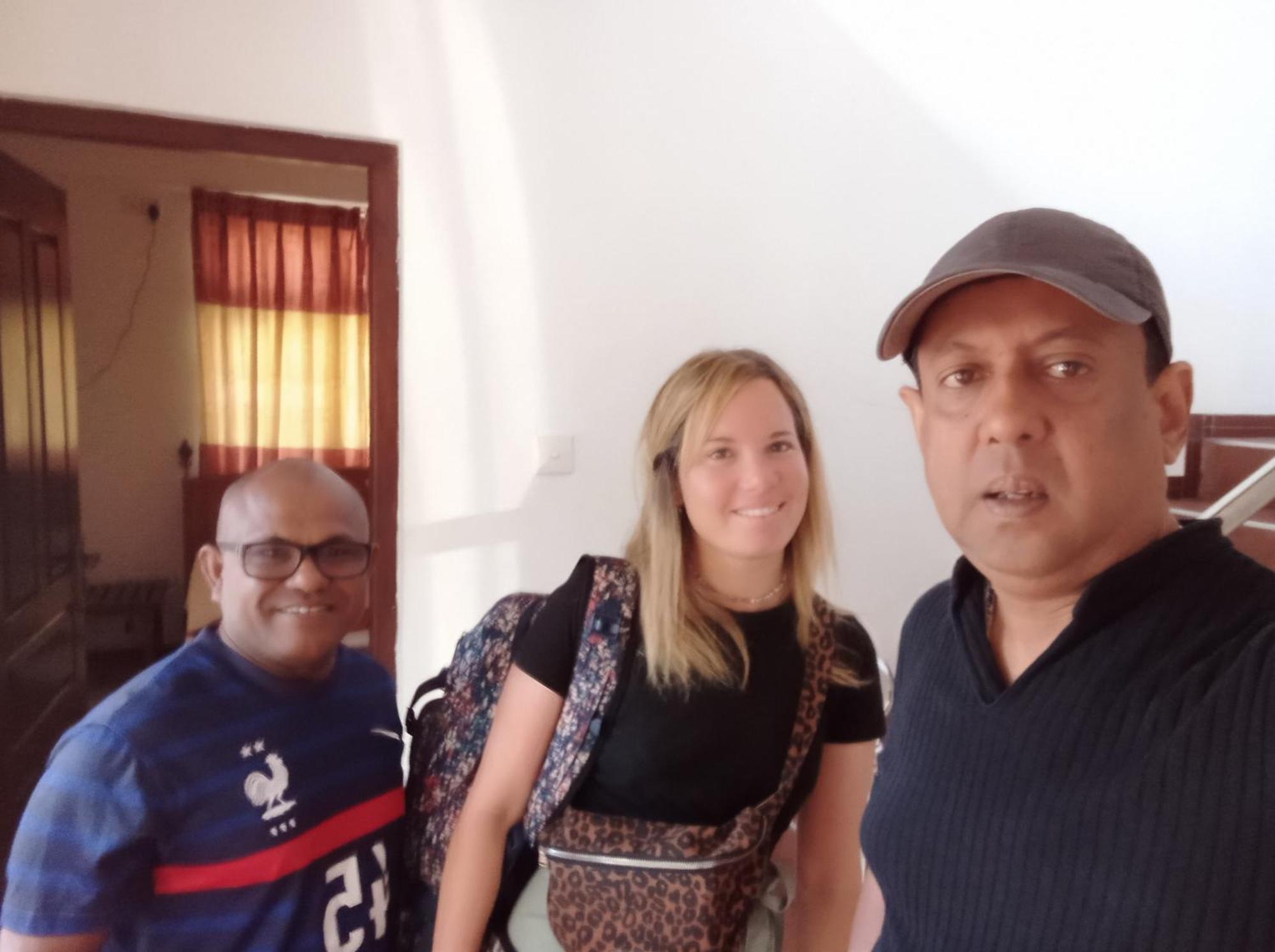 Vino Villa Tourists & Local Accommodations - 24 Hrs Kandy Bagian luar foto