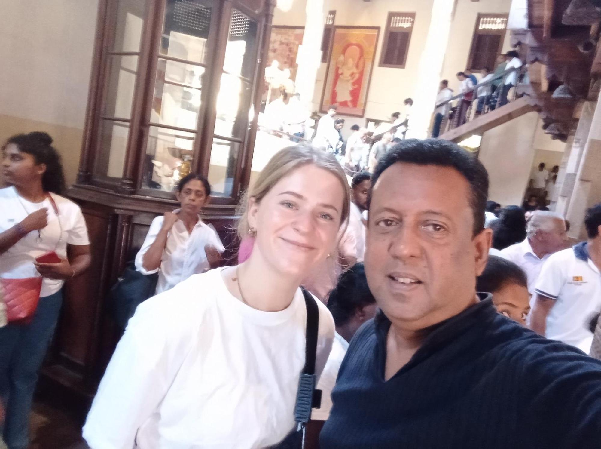 Vino Villa Tourists & Local Accommodations - 24 Hrs Kandy Bagian luar foto